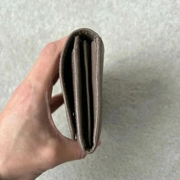 Furla wallet taupe color - Picture 3 of 12